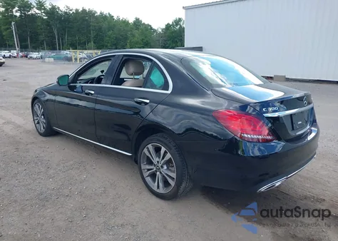 2020 Mercedes-Benz C 300 4Matic z USA, uszkodzony, nr VIN W1KWF8EB0LR578168